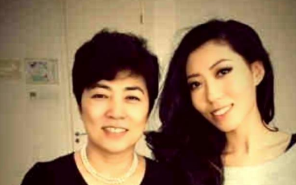 曲婉婷的母亲叫什么(曲婉婷母亲是为什么被抓的?)-第3张图片-百花生活百科知识分享 曲婉婷的母亲叫什么(曲婉婷母亲是为什么被抓的?)-第3张图片-百花生活百科知识分享