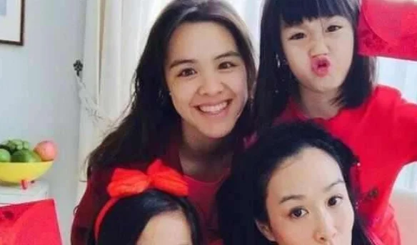 钟丽缇的女儿走秀好酷,她们是从哪学来的?-第4张图片-百花生活百科知识分享 钟丽缇的女儿走秀好酷,她们是从哪学来的?-第4张图片-百花生活百科知识分享