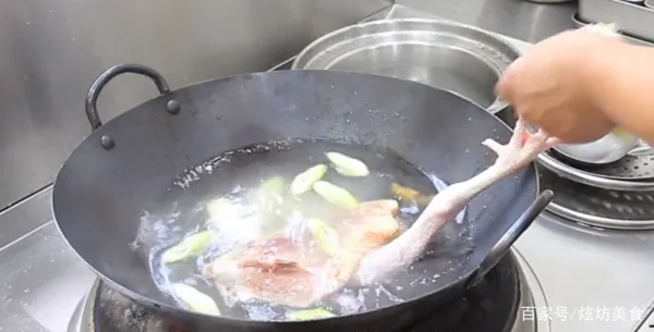 口水鸡是哪里的菜 口水鸡的来历(口水鸡是什么地方的菜)-第5张图片-百花生活百科知识分享 口水鸡是哪里的菜 口水鸡的来历(口水鸡是什么地方的菜)-第5张图片-百花生活百科知识分享