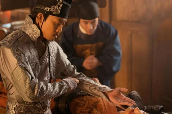 李莲英是好是坏(李莲英是个好太监还是坏太监)(李莲英是谁啊?)-第9张图片-百花生活百科知识分享 李莲英是好是坏(李莲英是个好太监还是坏太监)(李莲英是谁啊?)-第9张图片-百花生活百科知识分享