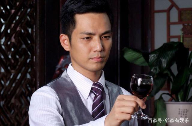 钟汉良老婆 钟汉良早已结婚了(钟汉良的老婆是哪个 现在的老婆到底是谁)-第2张图片-百花生活百科知识分享 钟汉良老婆 钟汉良早已结婚了(钟汉良的老婆是哪个 现在的老婆到底是谁)-第2张图片-百花生活百科知识分享