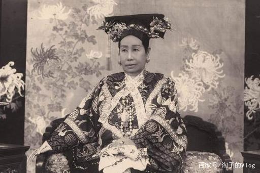 李莲英是好是坏(李莲英是个好太监还是坏太监)(李莲英是谁啊?)-第2张图片-百花生活百科知识分享 李莲英是好是坏(李莲英是个好太监还是坏太监)(李莲英是谁啊?)-第2张图片-百花生活百科知识分享