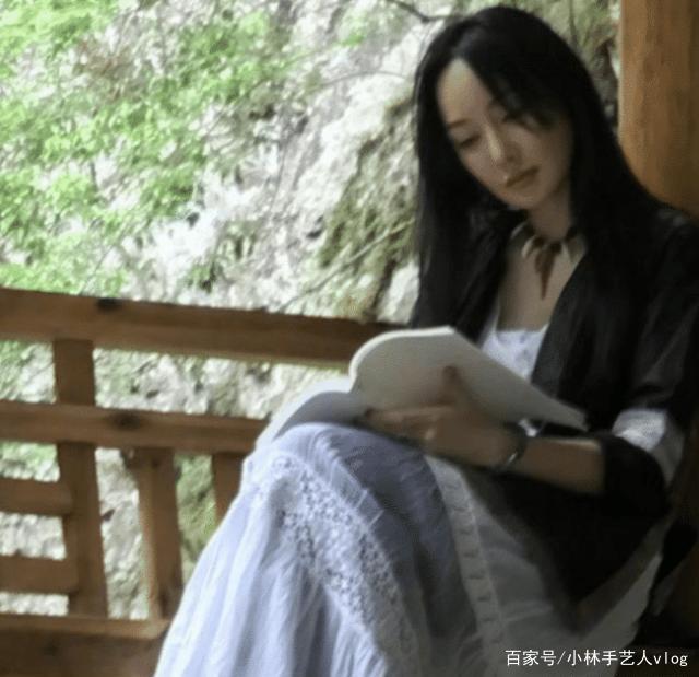 萨顶顶假唱话筒拿反 萨顶顶老公是谁-第3张图片-百花生活百科知识分享 萨顶顶假唱话筒拿反 萨顶顶老公是谁-第3张图片-百花生活百科知识分享