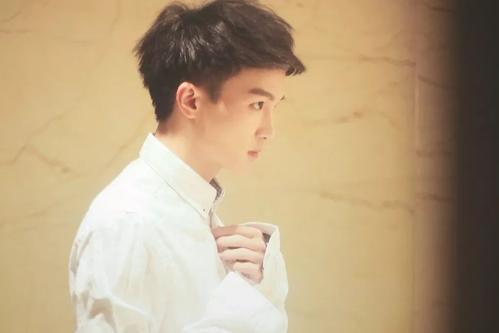 周深是男还是女歌手(周深的音乐之路与性别无关吗-)-第9张图片-百花生活百科知识分享 周深是男还是女歌手(周深的音乐之路与性别无关吗-)-第9张图片-百花生活百科知识分享