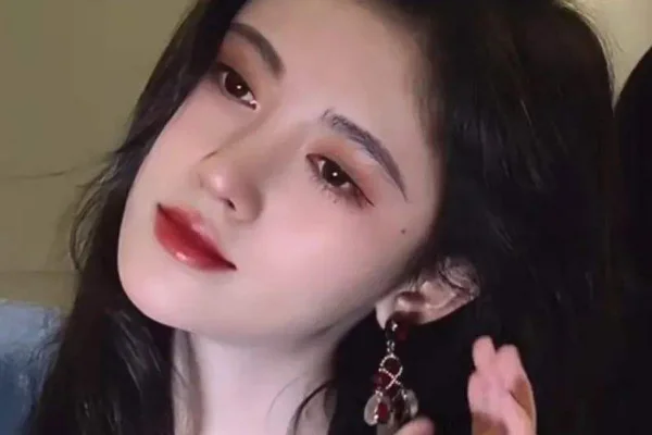 鞠婧祎戴口罩也被说心机,这届网友为何如此八卦?-第16张图片-百花生活百科知识分享 鞠婧祎戴口罩也被说心机,这届网友为何如此八卦?-第16张图片-百花生活百科知识分享