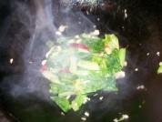 蒜蓉莴苣叶的做法有哪些?爆炒莴苣叶做法-第7张图片-百花生活百科知识分享 蒜蓉莴苣叶的做法有哪些?爆炒莴苣叶做法-第7张图片-百花生活百科知识分享