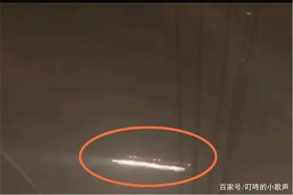 杭州萧山机场的不明飞行物是飞碟吗(萧山机场 不明飞行物到底是什么-)-第7张图片-百花生活百科知识分享 杭州萧山机场的不明飞行物是飞碟吗(萧山机场 不明飞行物到底是什么-)-第7张图片-百花生活百科知识分享