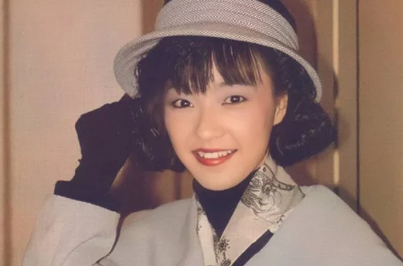 陈慧娴的《千千阙歌》好在哪里?陈慧娴的千千阙歌到底是什么啊?-第1张图片-百花生活百科知识分享 陈慧娴的《千千阙歌》好在哪里?陈慧娴的千千阙歌到底是什么啊?-第1张图片-百花生活百科知识分享