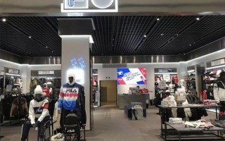 fila是安踏旗下的吗