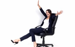 办公室坐在椅子上的运动