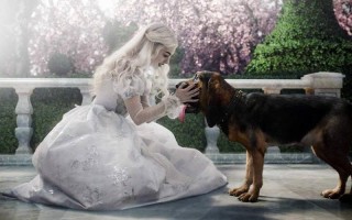 爱丽丝梦游仙境真人版