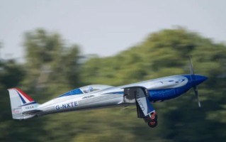 光年普通飞机要飞多久-1光年飞机要飞多久到达-