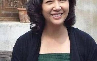 49岁陈红拒粉丝礼物